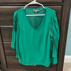 Hudston Gray blouse with extra pleated sleeves